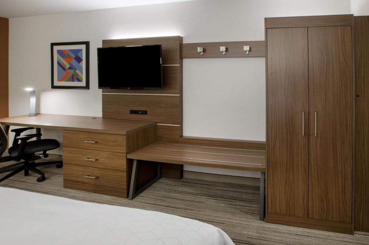 Holiday Inn Express & Suites - Denton - Sanger, An Ihg Hotel Екстериор снимка