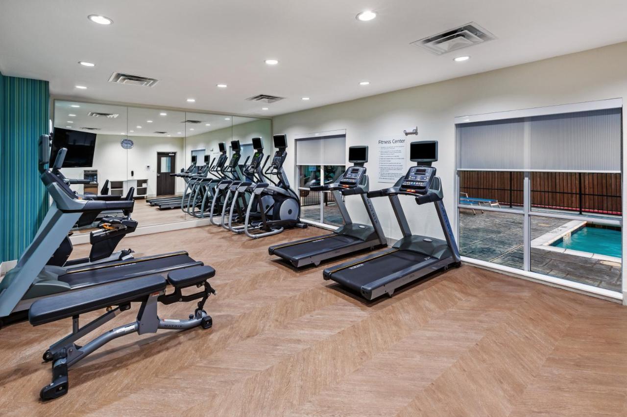 Holiday Inn Express & Suites - Denton - Sanger, An Ihg Hotel Екстериор снимка